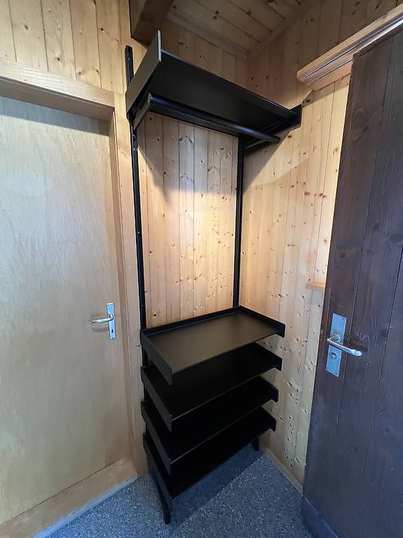 Guardaroba: Wandgarderobe – Usato da Walenstadtberg venduto da nicozh78