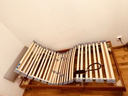 Elektrischer Lattenrost, verstellbar, neuwertig, Top!