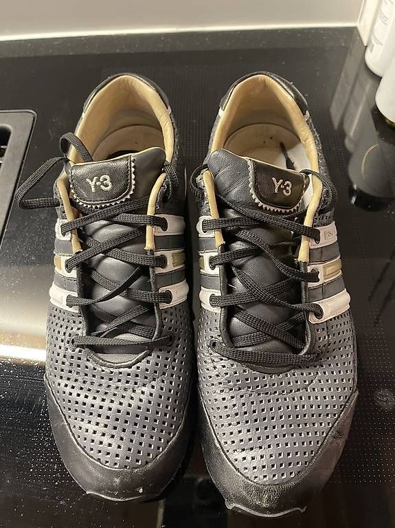 Herrenschuhe: Y-3 Sneaker  – Gebraucht aus Goldau von locherrogerio 3