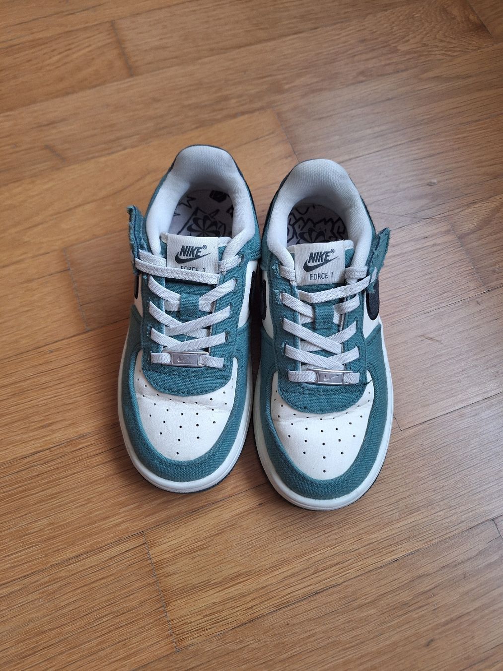 Nike Scarpe per ragazzi: Nike Sneakers Grösse 31 – Usato da Gossau ZH venduto da maumau10 2