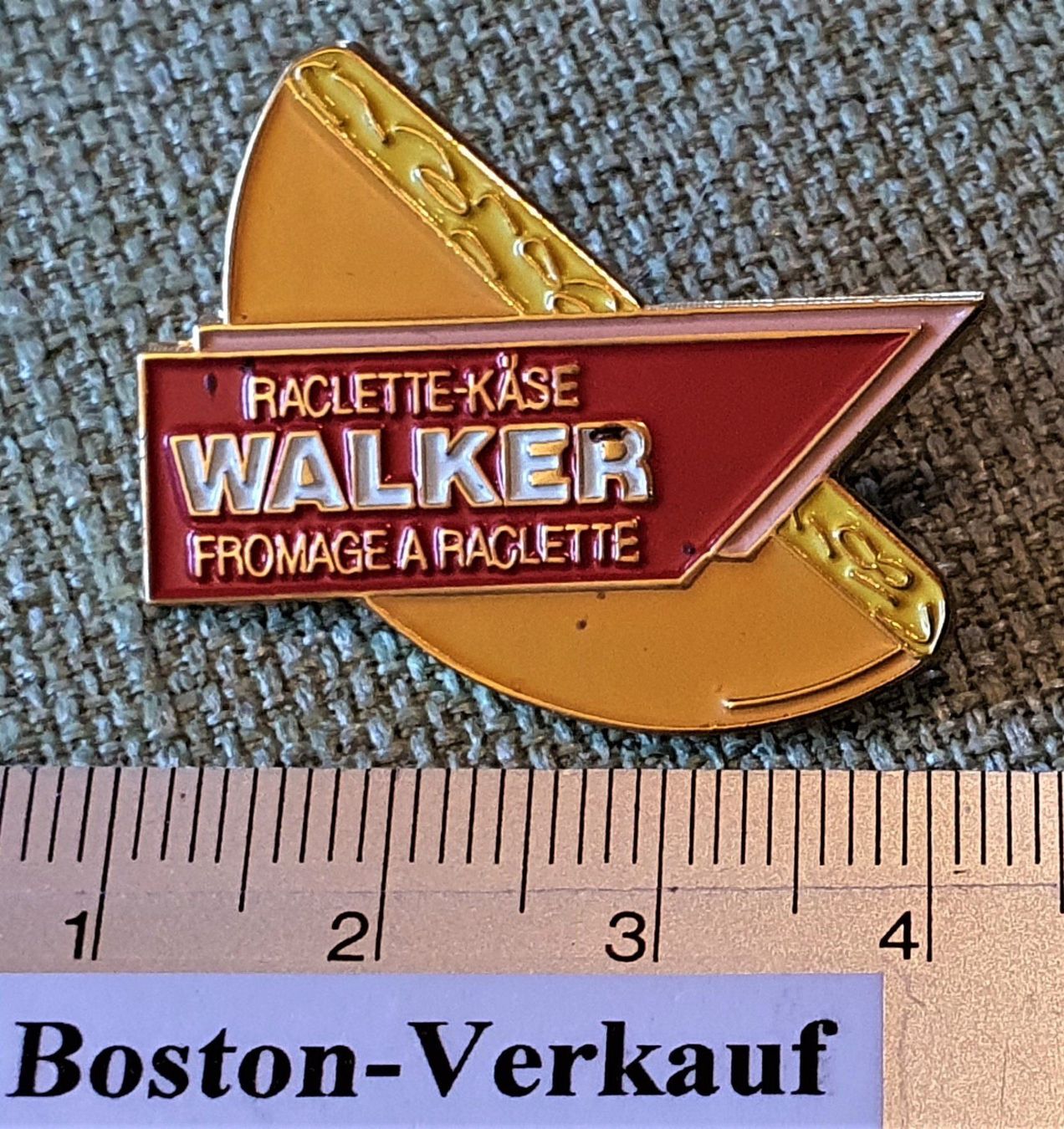 Placchette & Badge: D034 - Pin Walker Raclette Käse Fromage – Usato da Reinach BL venduto da Boston-Verkauf 1