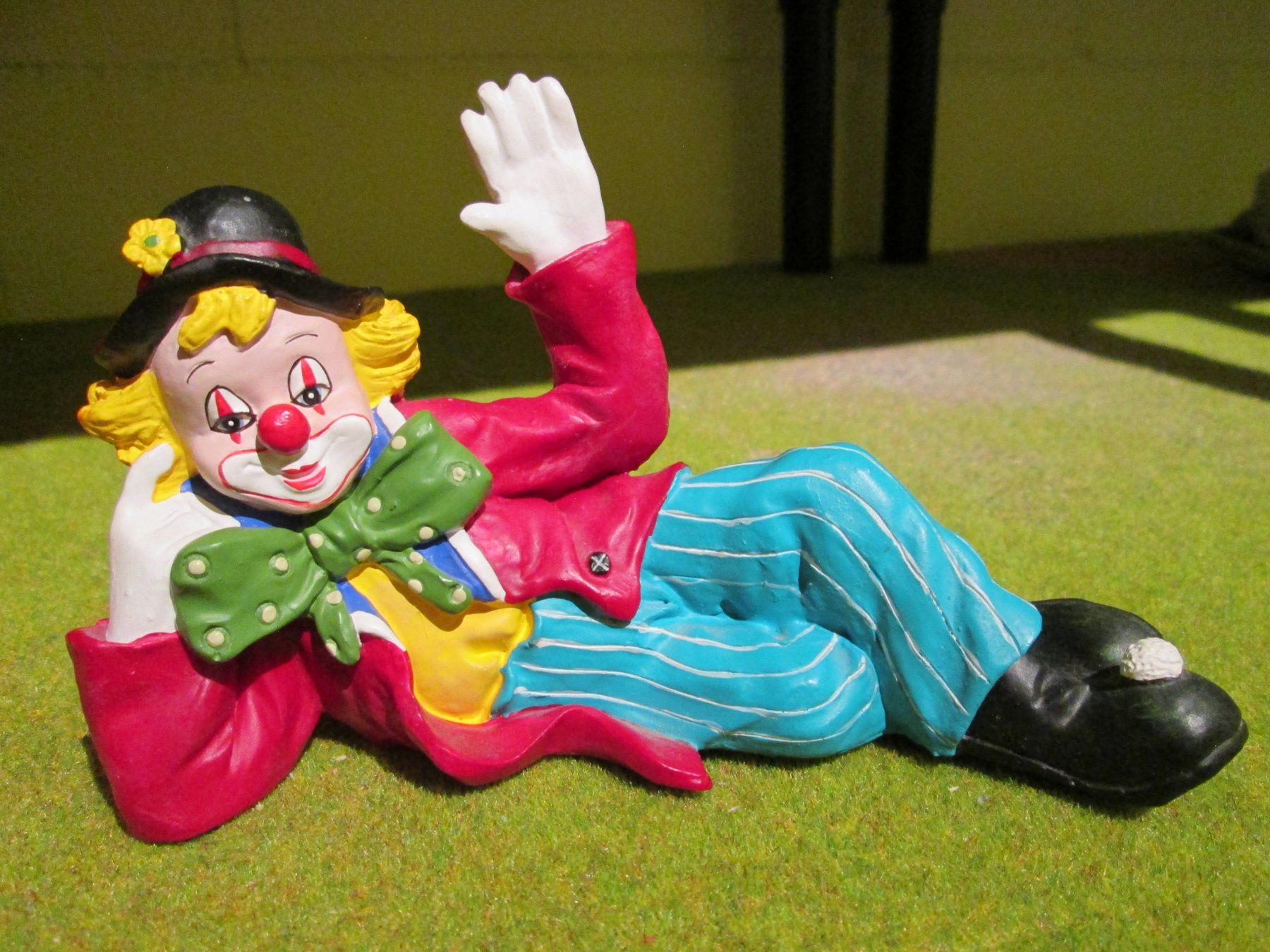 Statuette: Figur Clown Hallo liebe Freunde! Kunstharz oder Keramik – Nuovo (secondo la descrizione) da Samstagern venduto da CH-Fan
