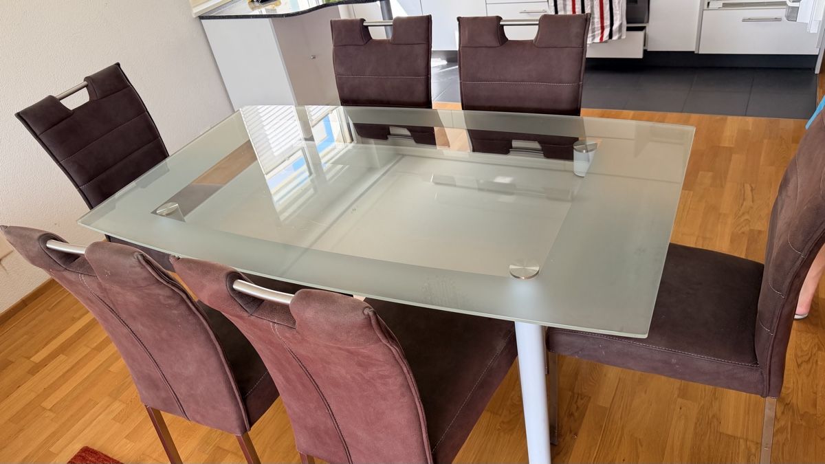 Conforama Set di tavolo e panche: Glastisch mit 6 Stühlen – Usato da Walkringen venduto da Flyover