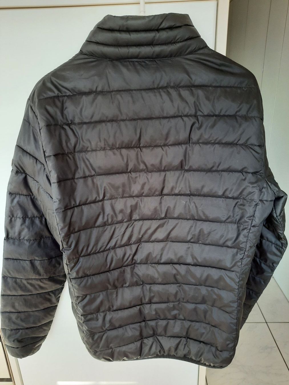 Guess Jacken: Guess Steppjacke – Gebraucht aus Zug von Alpenrose353 2