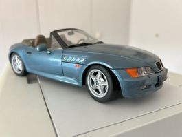 BMW Z3 Cabriolet Modellauto 1/18 von UT