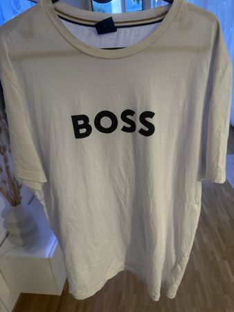 T-shirt homme Hugo Boss blanc taille L bon etat