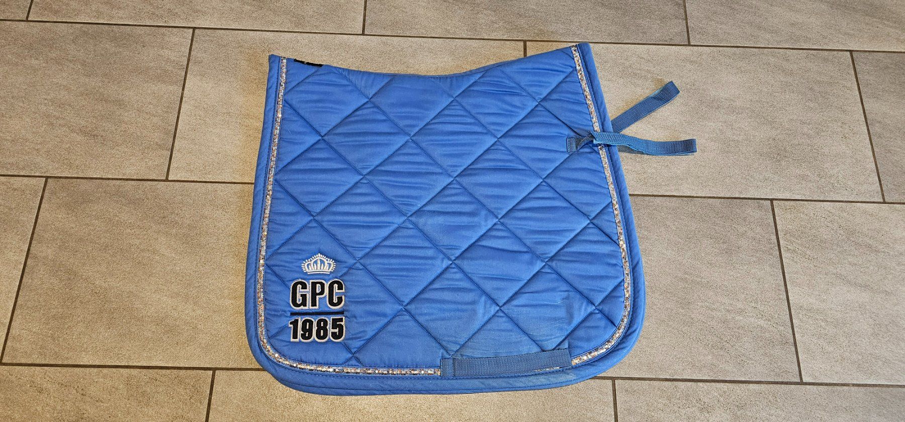 Eskadron Coperte: Diverse Schabracken in verschiedenen Farben – Usato da Herznach venduto da tel_c9y5 3
