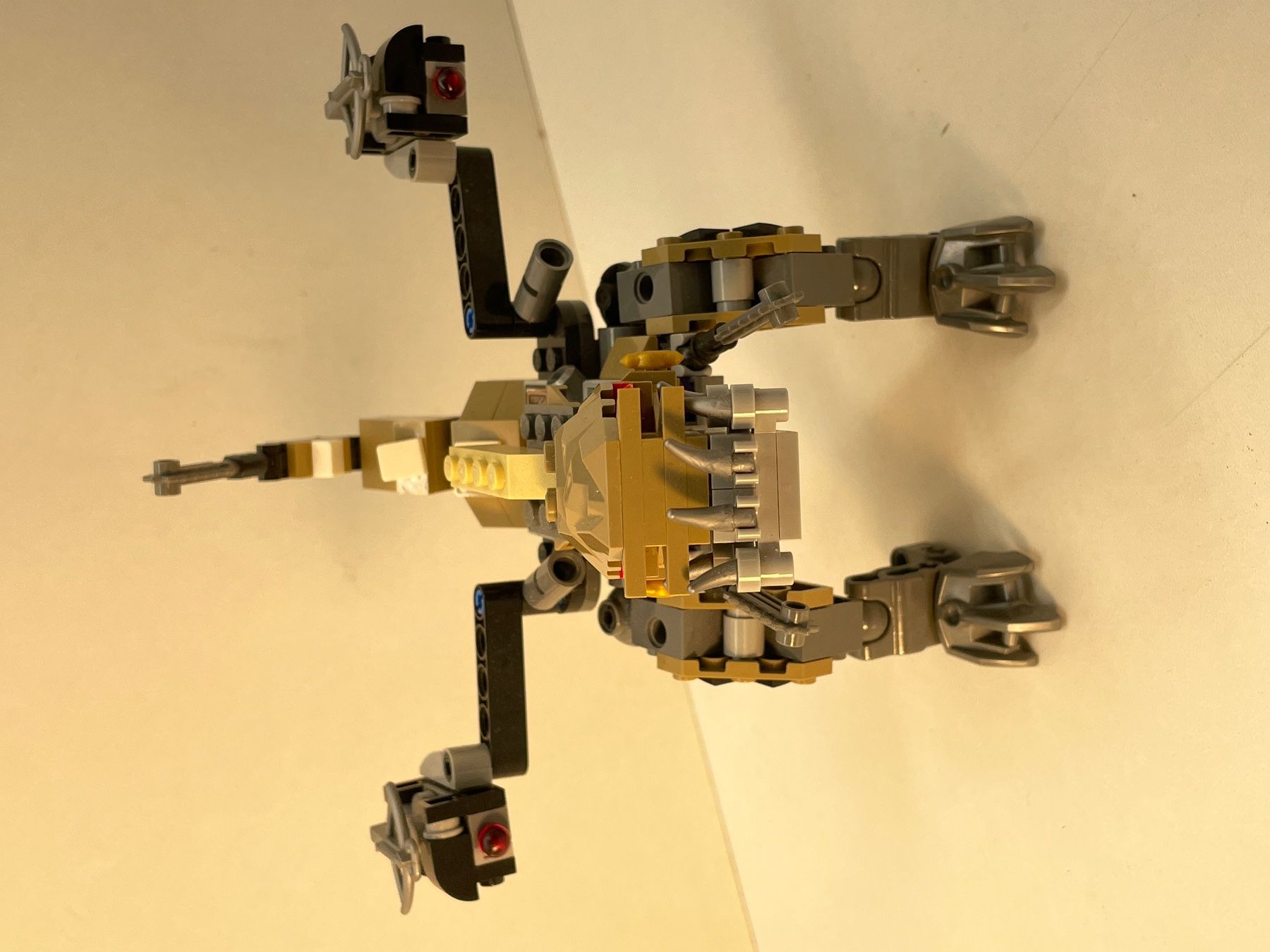 Lego Giocattoli: LEGO Dino mit Laserstrahlen und Sägeblatt – Usato da Mettmenstetten venduto da zum123 6