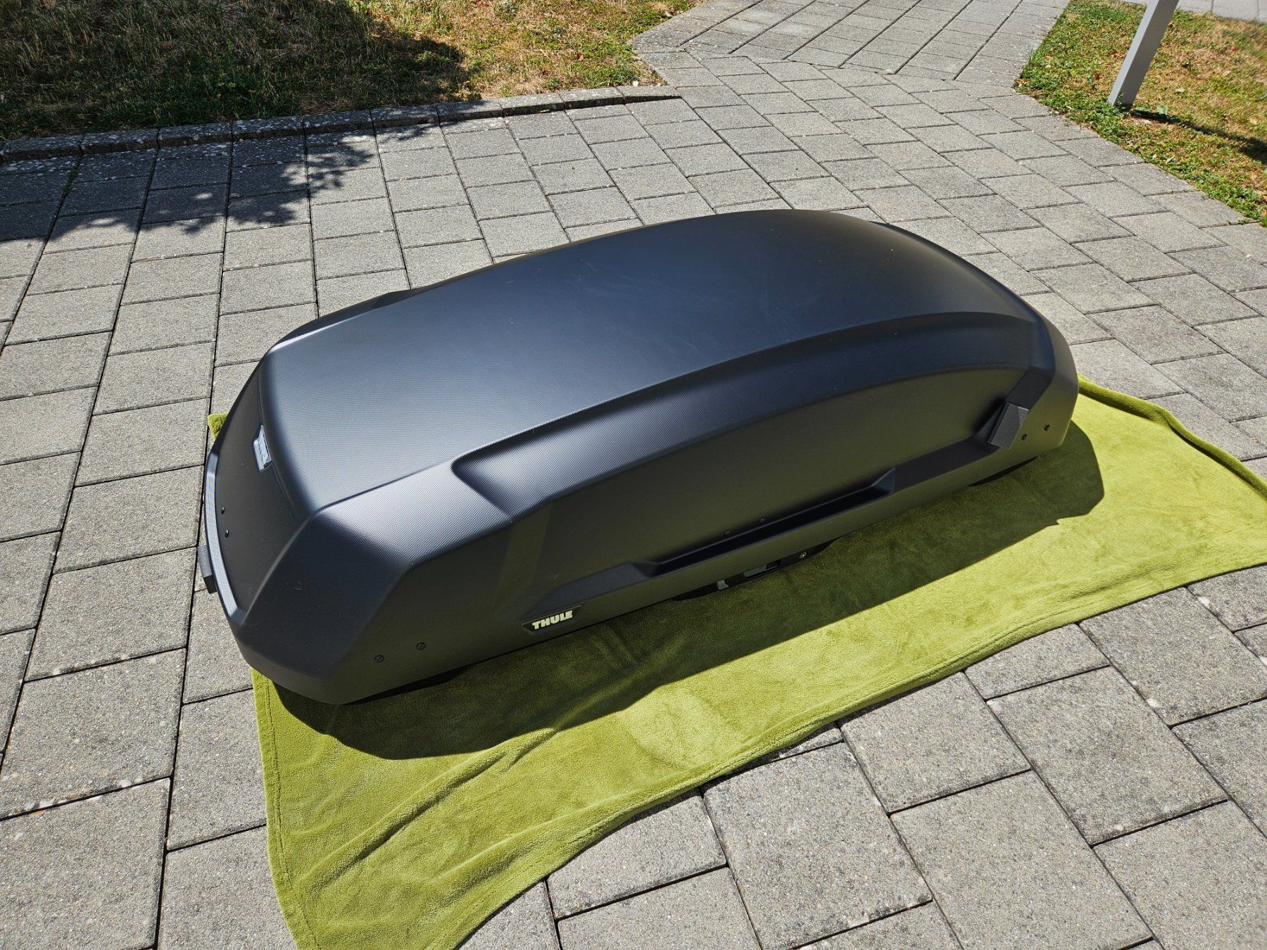 Thule Coffres de toit: Neue Dachbox Thule Force 3 M (400 Liter) – Neuf (Voir description) à Grenchen par Fluri1