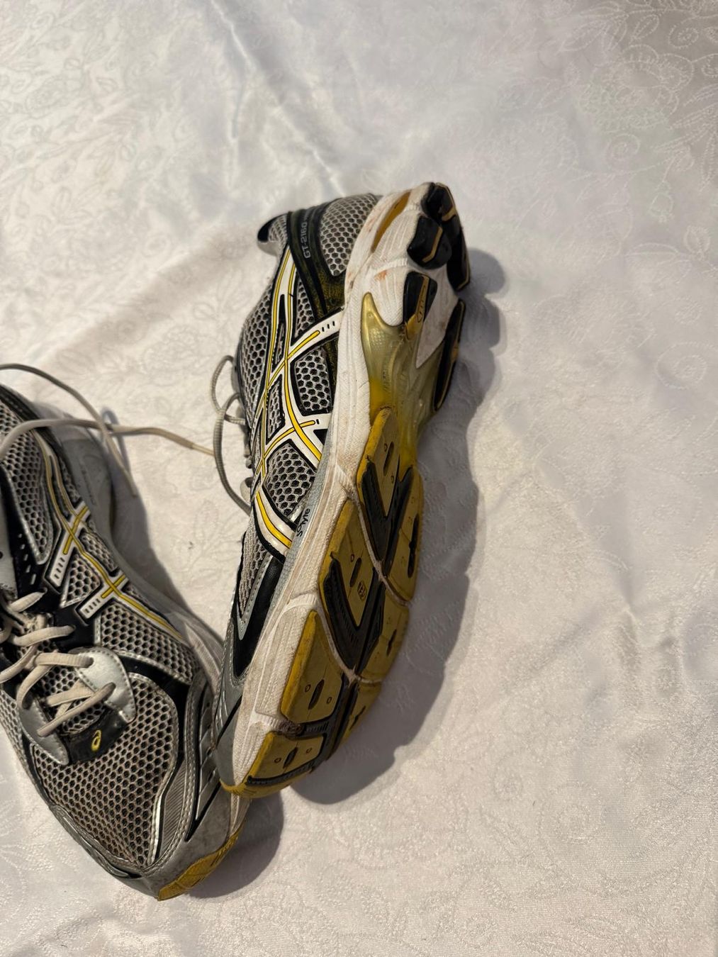 Asics Scarpe da uomo: ASICS Laufschuhe Gr. 49 – Usato da Zurich venduto da VR2000 1