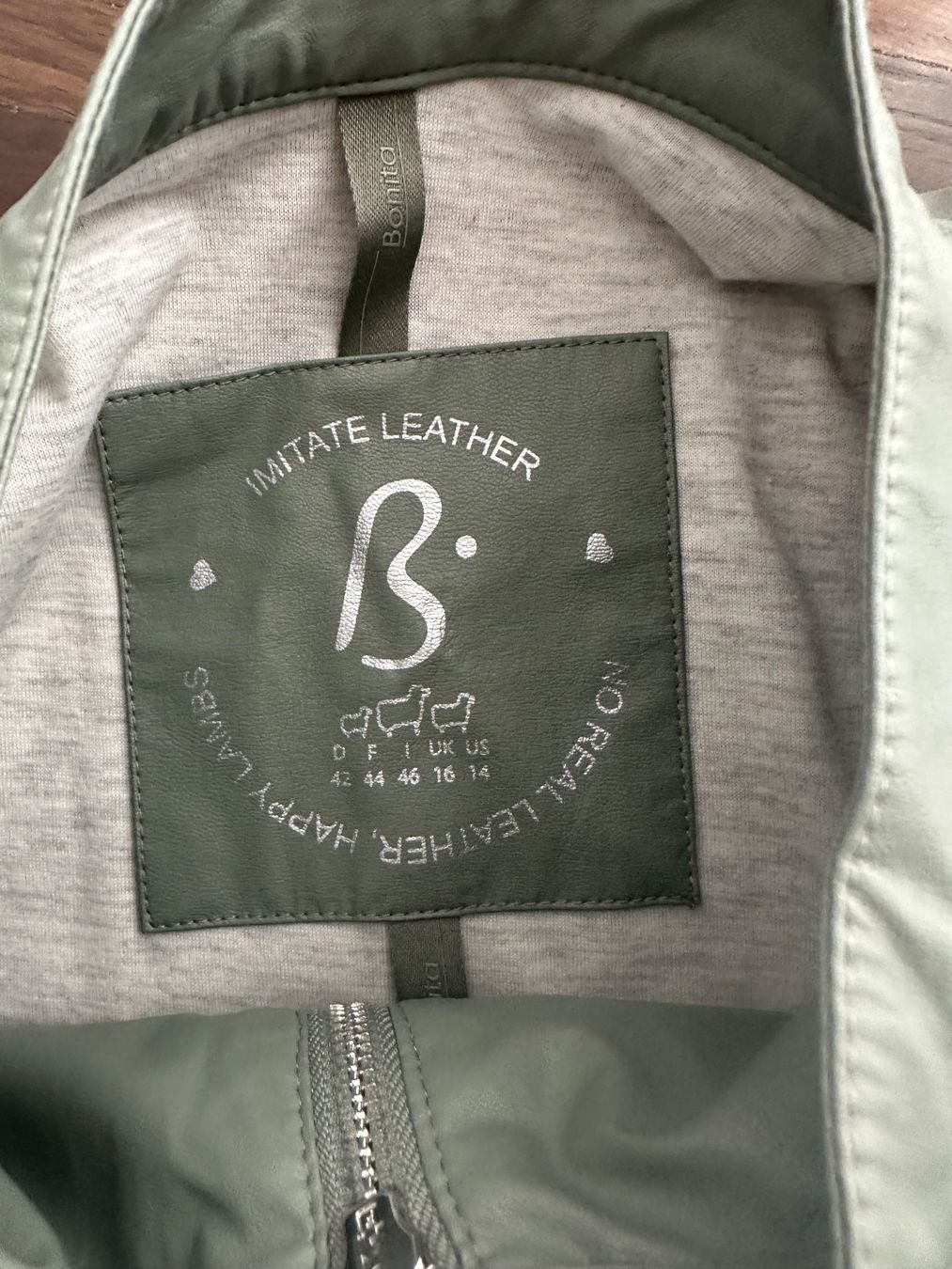 Bonita Giacche: Jacke in Leder-Optik " Bonita" – Nuovo (secondo la descrizione) da Winterthur venduto da su_4assd 4