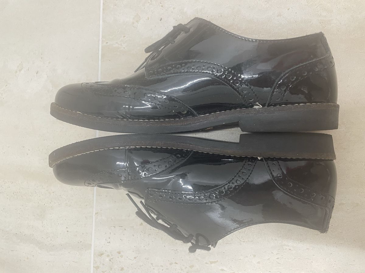 Damenschuhe: Glanz Lederschuhe 38 Schwarz  – Gebraucht aus uster von 2017c 3