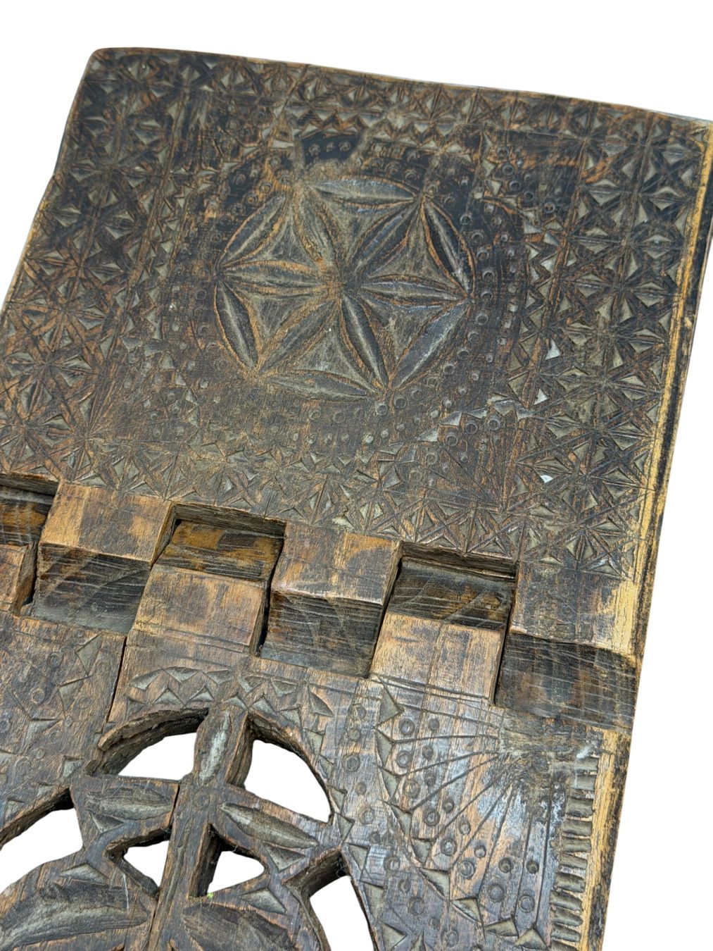 Sculptures & Statues: Porte coran teck sculpté motifs géométrique, Java, Indonésie – D'occasion à Morges par DidisLuxeFinds 9