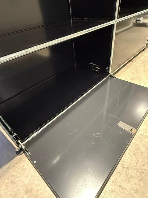 USM Étagères: USM Regal, schwarz, gebraucht – D'occasion à Lenzburg par Buerokonz 3