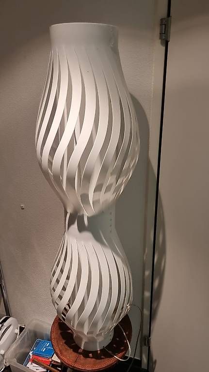 Lampade: Stehlampe weiss – Usato da Neuenkirch venduto da tip_wp7s