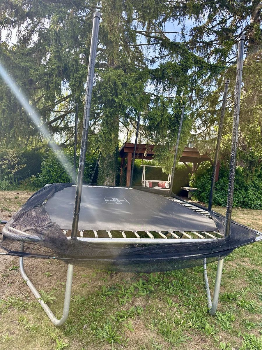 Trampoline: Trampoline rectangular with safety net outdoor use – Gebraucht aus Vésenaz von vane14 1