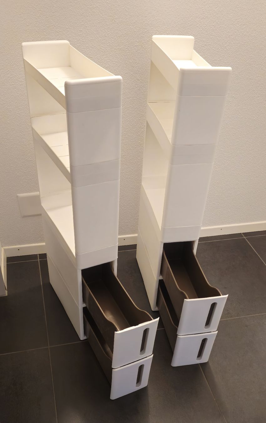 Tutte le decorazioni: Hausaltsauflösung – Usato da Staffelbach venduto da Ddado01 4