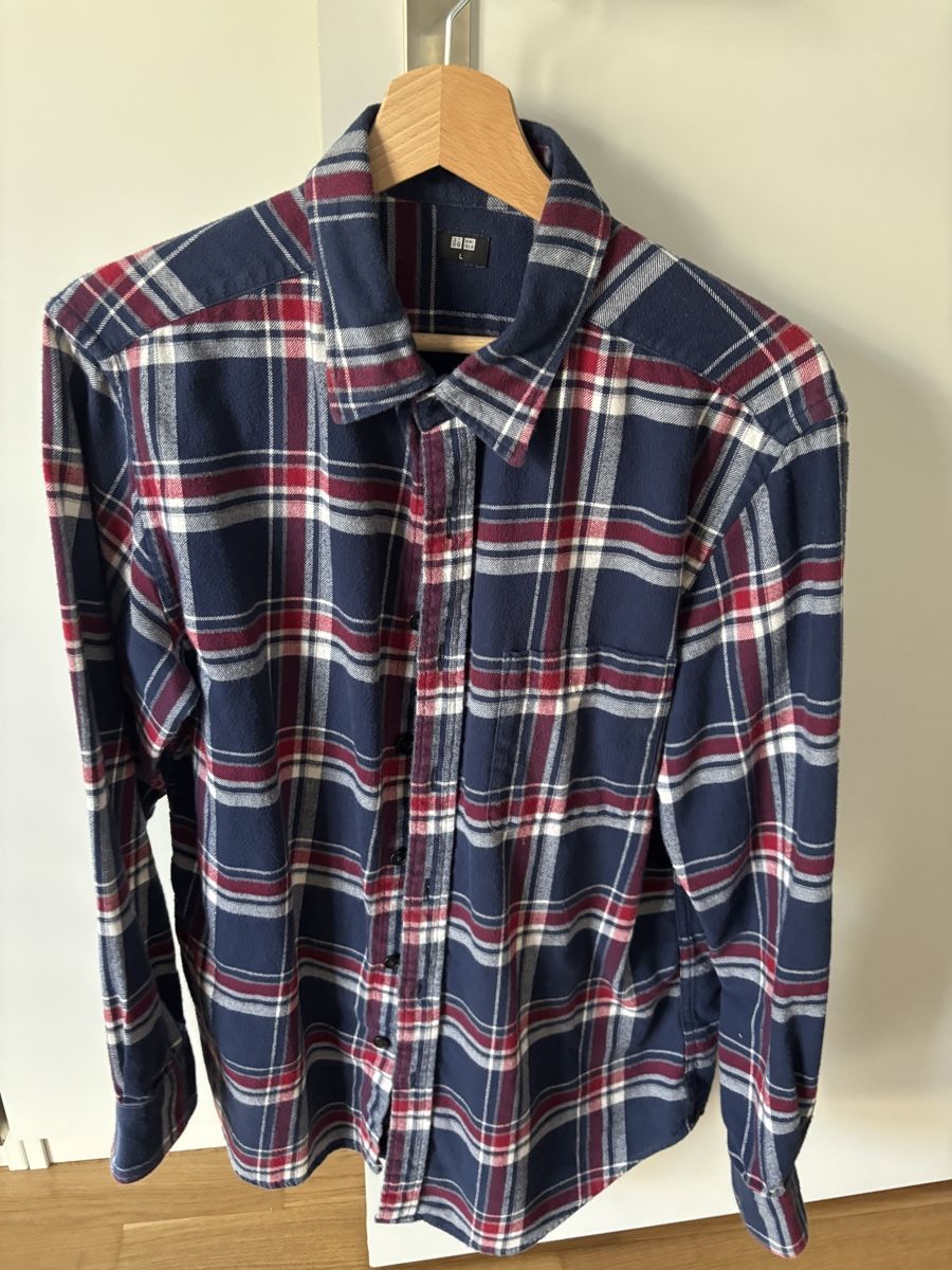 Camicie: Uniqlo Shirt L – Usato da Mellingen venduto da Guilhermefurlan