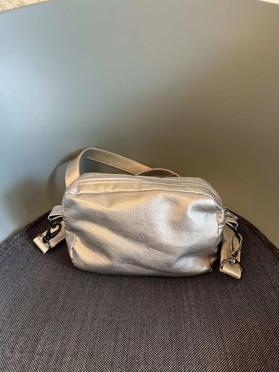 Sacs: Silberne Handtasche – D'occasion à Zürich par jil_heinz 1
