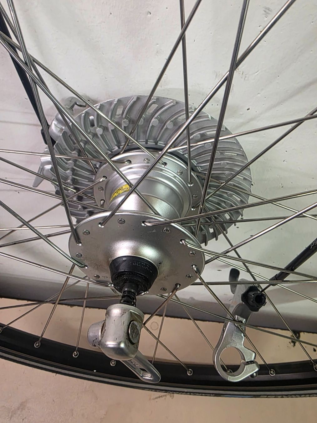 Shimano Pezzi di ricambio: Shimano Vorderrad 28 – Usato da Buchs SG venduto da MATGEOMAR 2