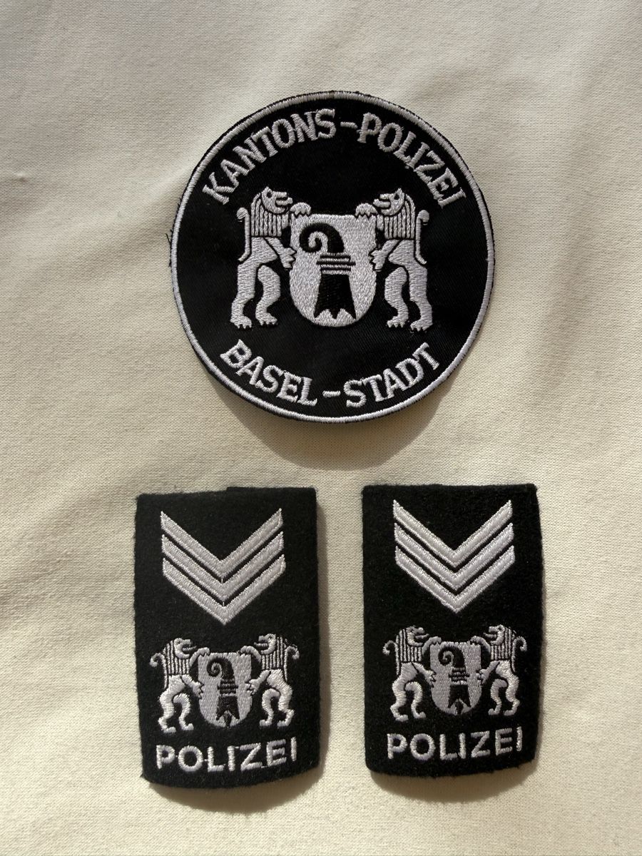 Placchette & Badge: Kantonspolizei Basel Stadt – Usato da Sisseln AG venduto da Daeha1