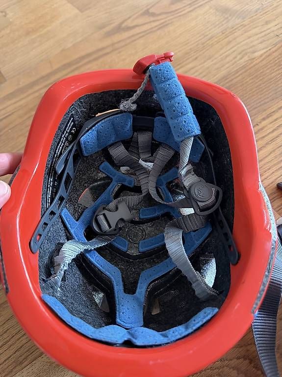 Helme: Kletterhelm Kind  – Gebraucht aus Aegerten von viv_w9y5 1