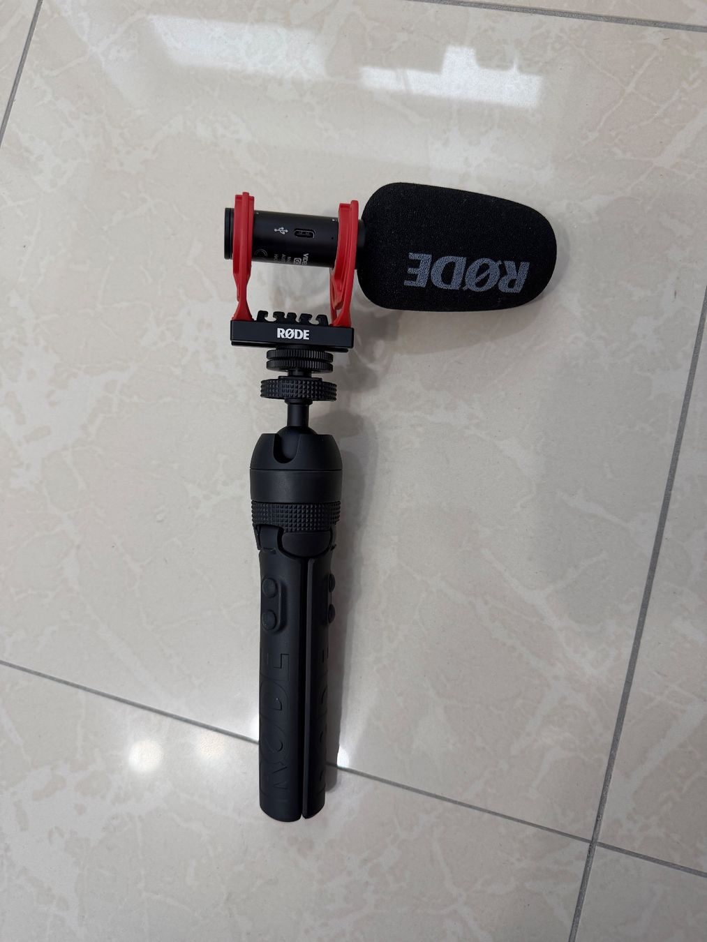 Røde Microfoni: Rode VideoMic GO II Mikrofon mit TRIPOD – Usato da Erlen venduto da Ale_TCG 2