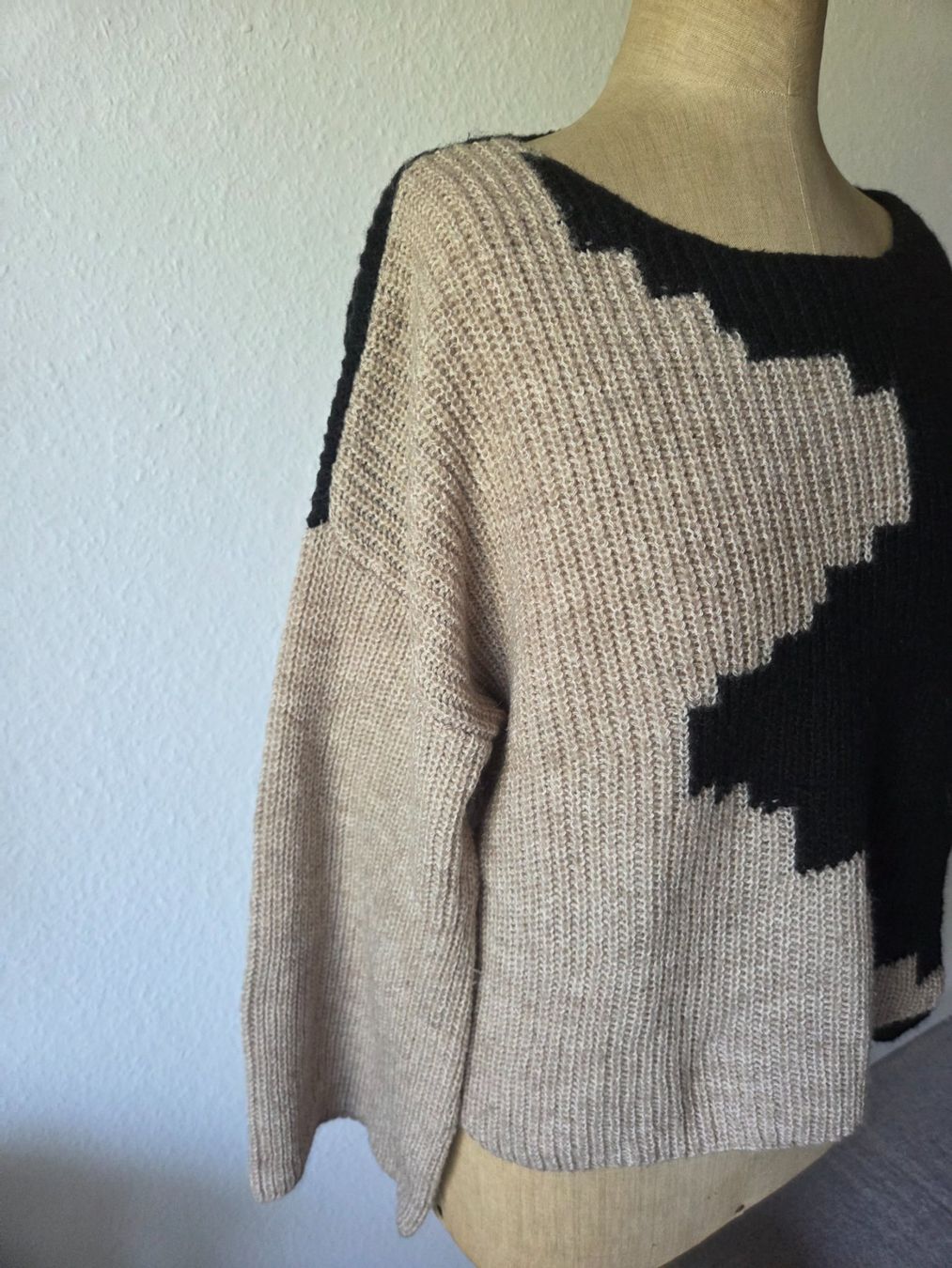 Vila Maglioni & Felpe: Vila Pullover zweifarbig schwarz beige – Usato da Zürich venduto da Stephs13 1