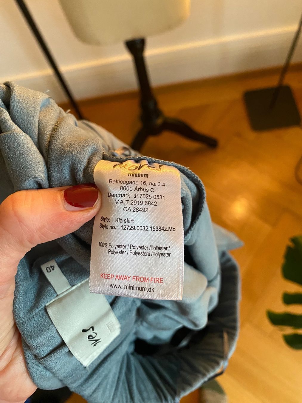 Gonne: Rock von Minimum, Grösse 40, Ice-Blue – Usato da Basel venduto da NormaJean01 2