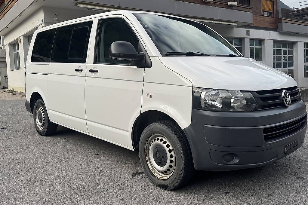 Veicoli commerciali: VW T5 2.0TDI – Usato da Interlaken venduto da vla_s2q6 1