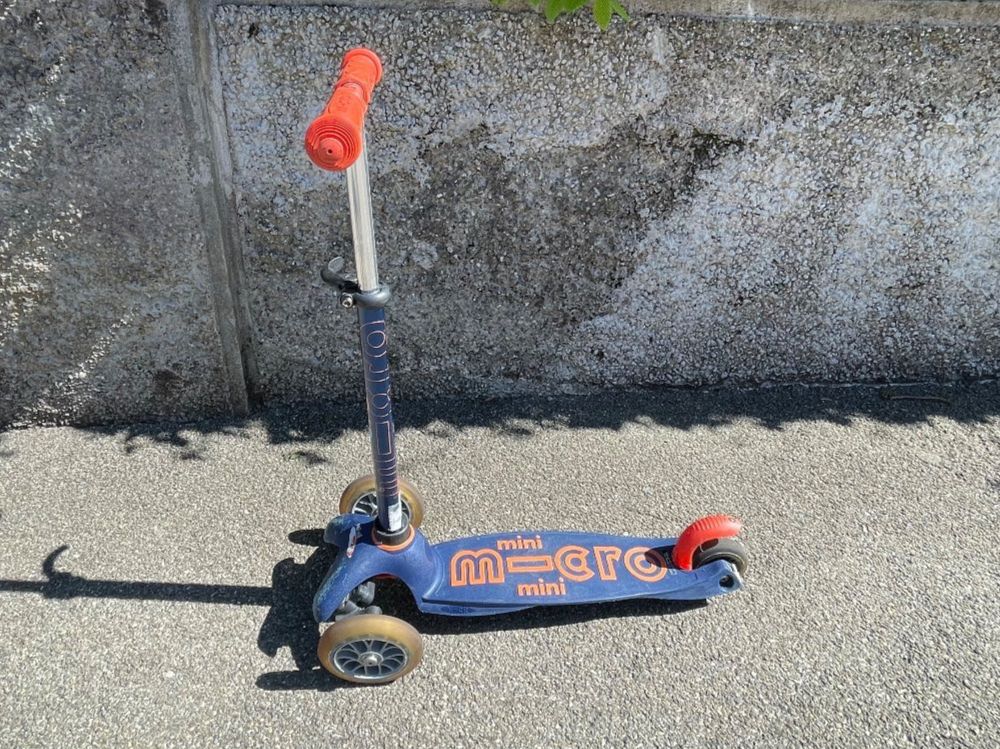 Micro Kickboard: MICRO_Mini_Blau/Rot – Usato da Flawil venduto da Waldau1B 1