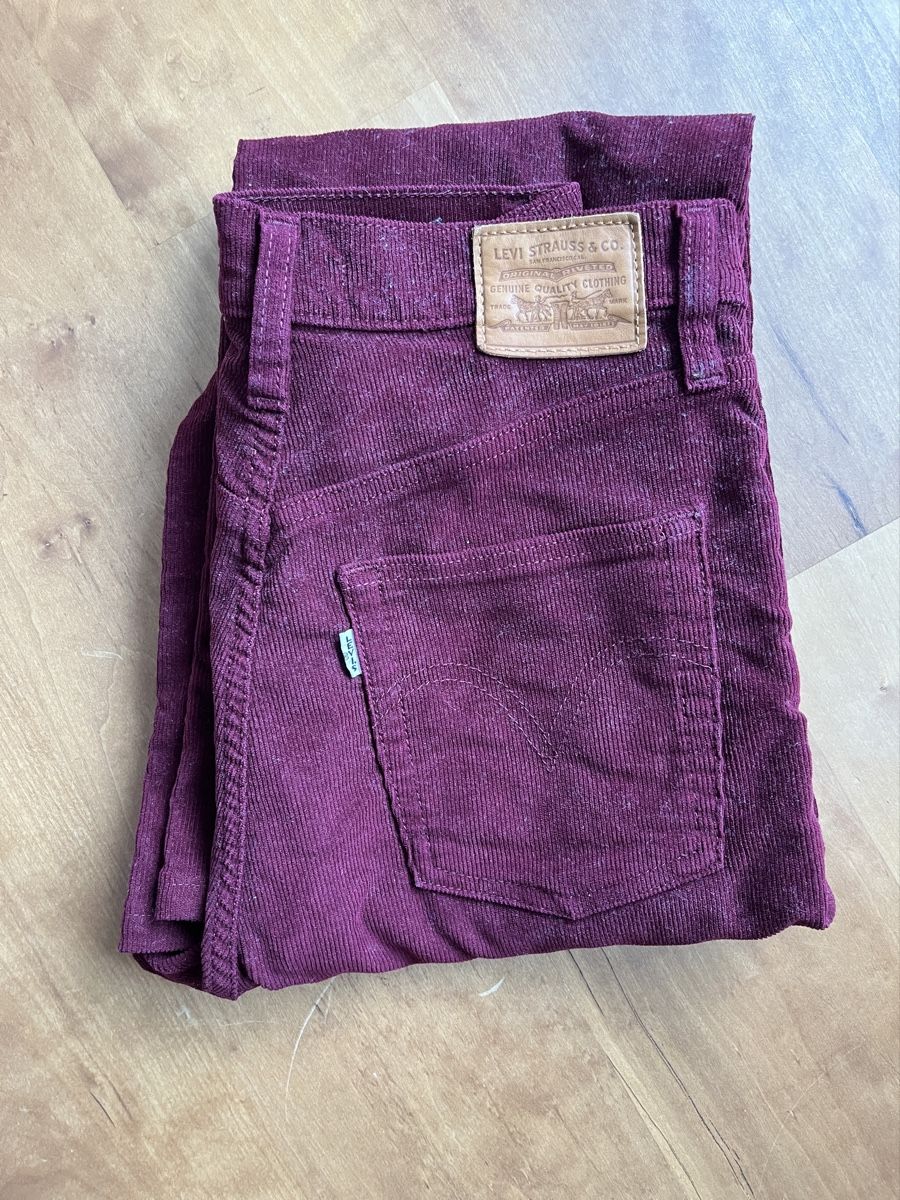 Levi's Jeans: Levi‘s Ribcage Flare W28 – Usato da Wauwil venduto da parttimehippie