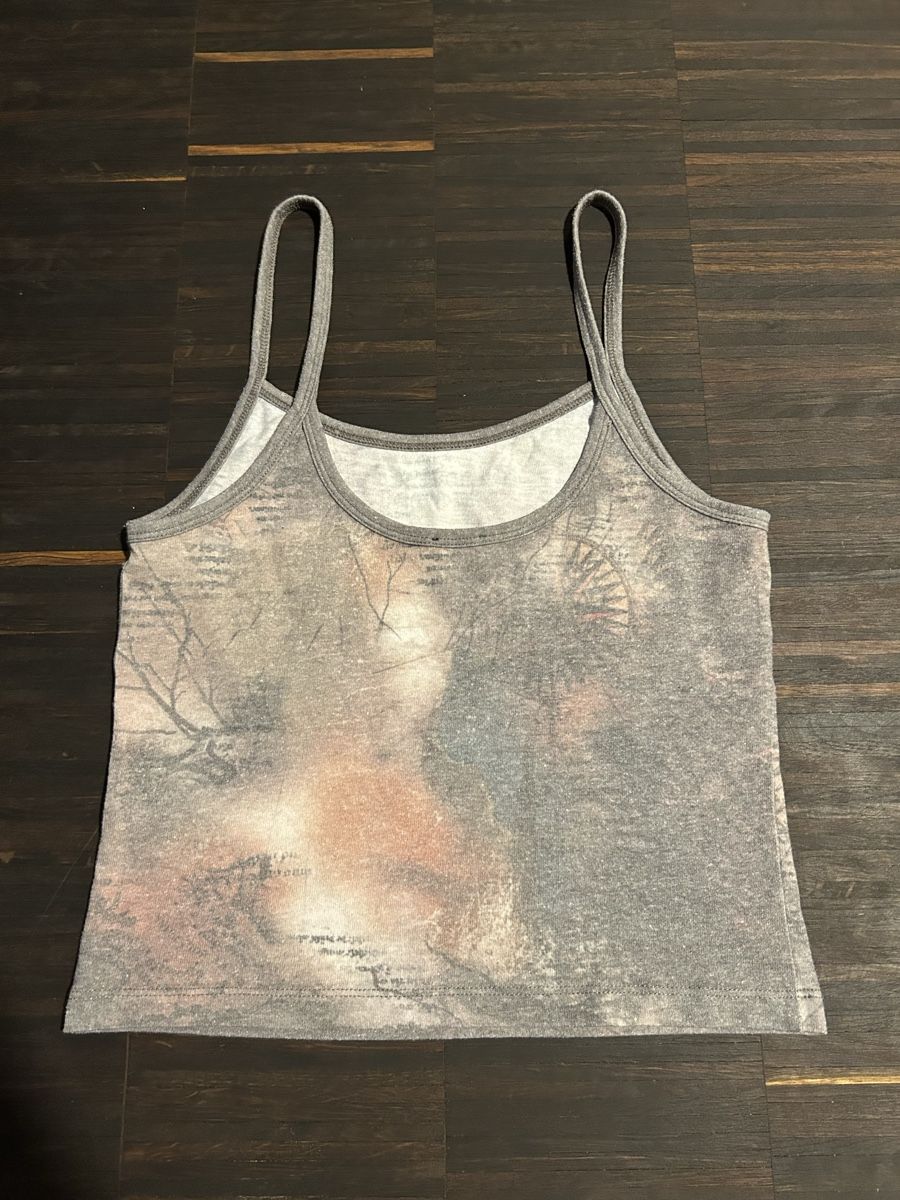 Urban Outfitters Top: BDG Top – Usato da Basel venduto da lenarrari 1