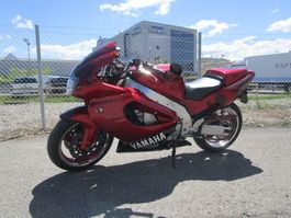 Wunderschönes Motorrad Yamaha YZF 1000R Thunderbird ab Platz
