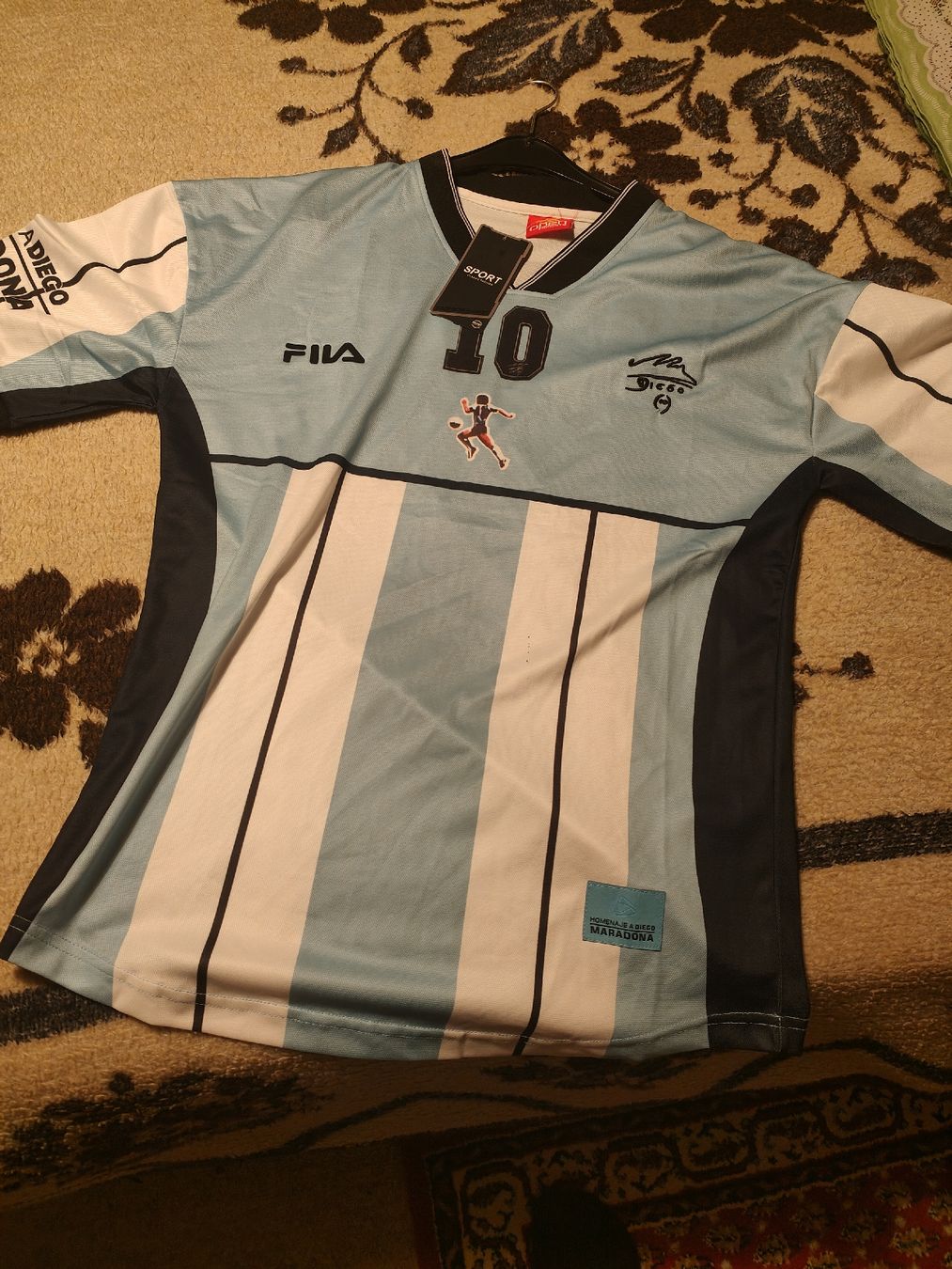 Canottiere & Pantaloni: diego armando maradona shirt – Nuovo (secondo la descrizione) da Schöftland venduto da magicX01