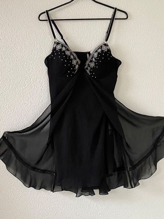 ETAM 80C (EUR) /NP75CHF Nahthemd