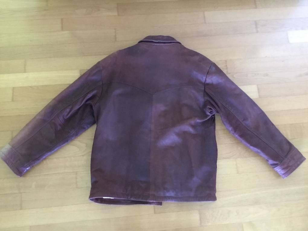 Giacche: Lederjacke – Usato da St. Niklausen LU venduto da val_y8jm 3