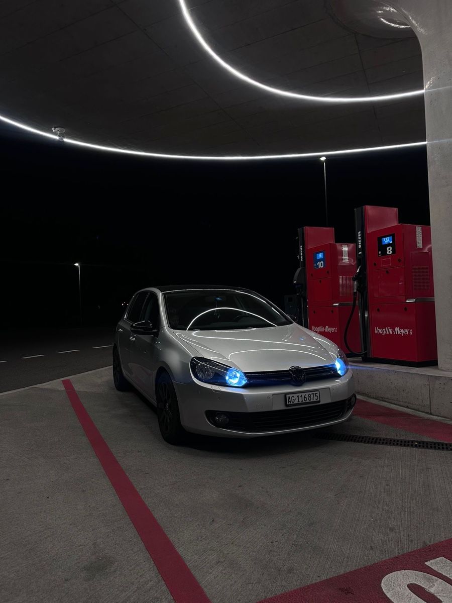VW Automobili: VW Golf 6 Silver 1K – Usato da MUHEN venduto da ezrush_flips