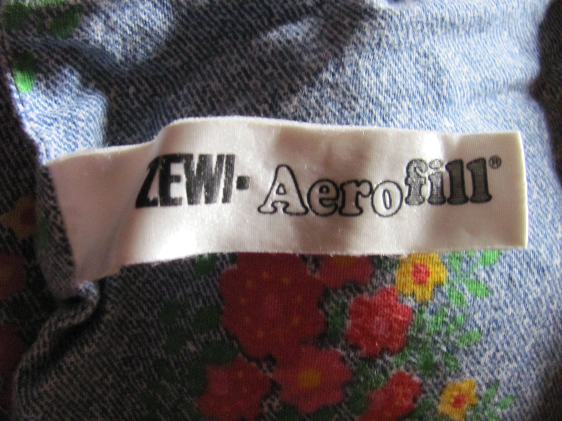 Zewi Decken: ZEWI Decke Aerofill bunt – Gebraucht aus Itingen von wali19 2