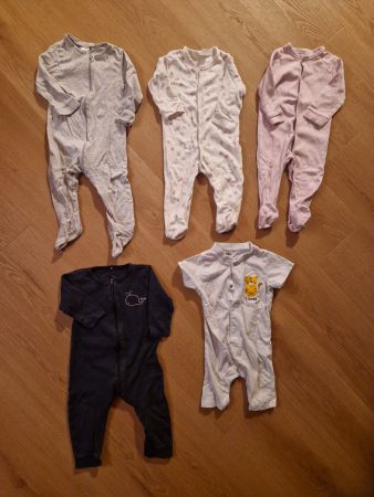 5 Baby Pijamas Grösse 74/80