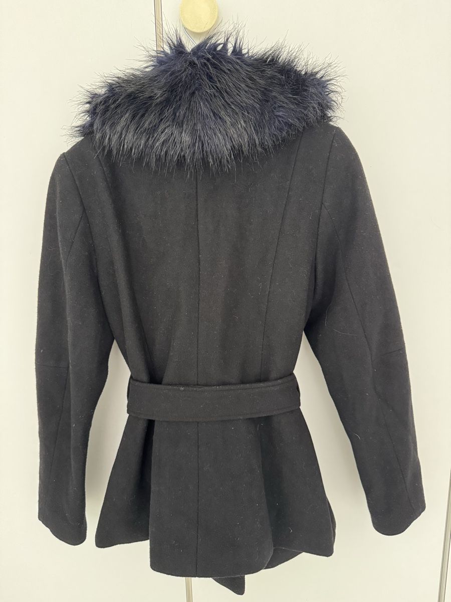 H&M Giacche: Winterjacke mit Fell, schwarz, Gr. 38 – Usato da Emmenbrücke venduto da Florentina27 3