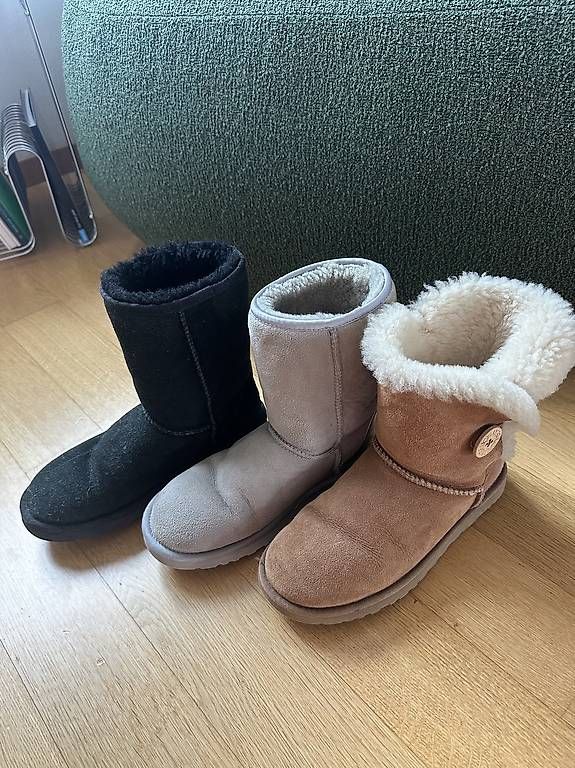 Scarpe da donna: Ugg Boots 39- chestnut, schwarz und hellgraue  – Usato da Zürich venduto da viv_y579
