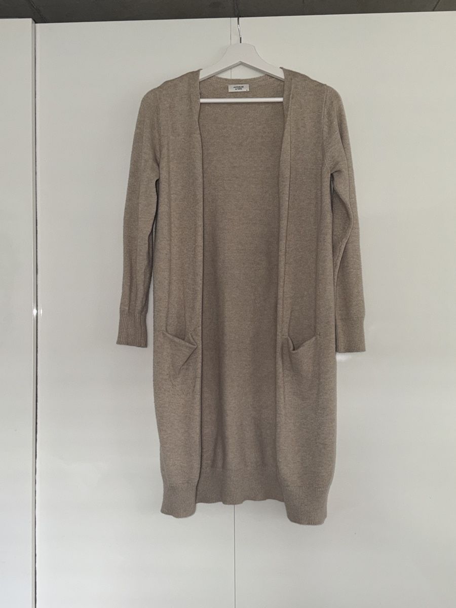 Giacche: Beige Strickjacke – Usato da Niederuzwil venduto da Lisascloset