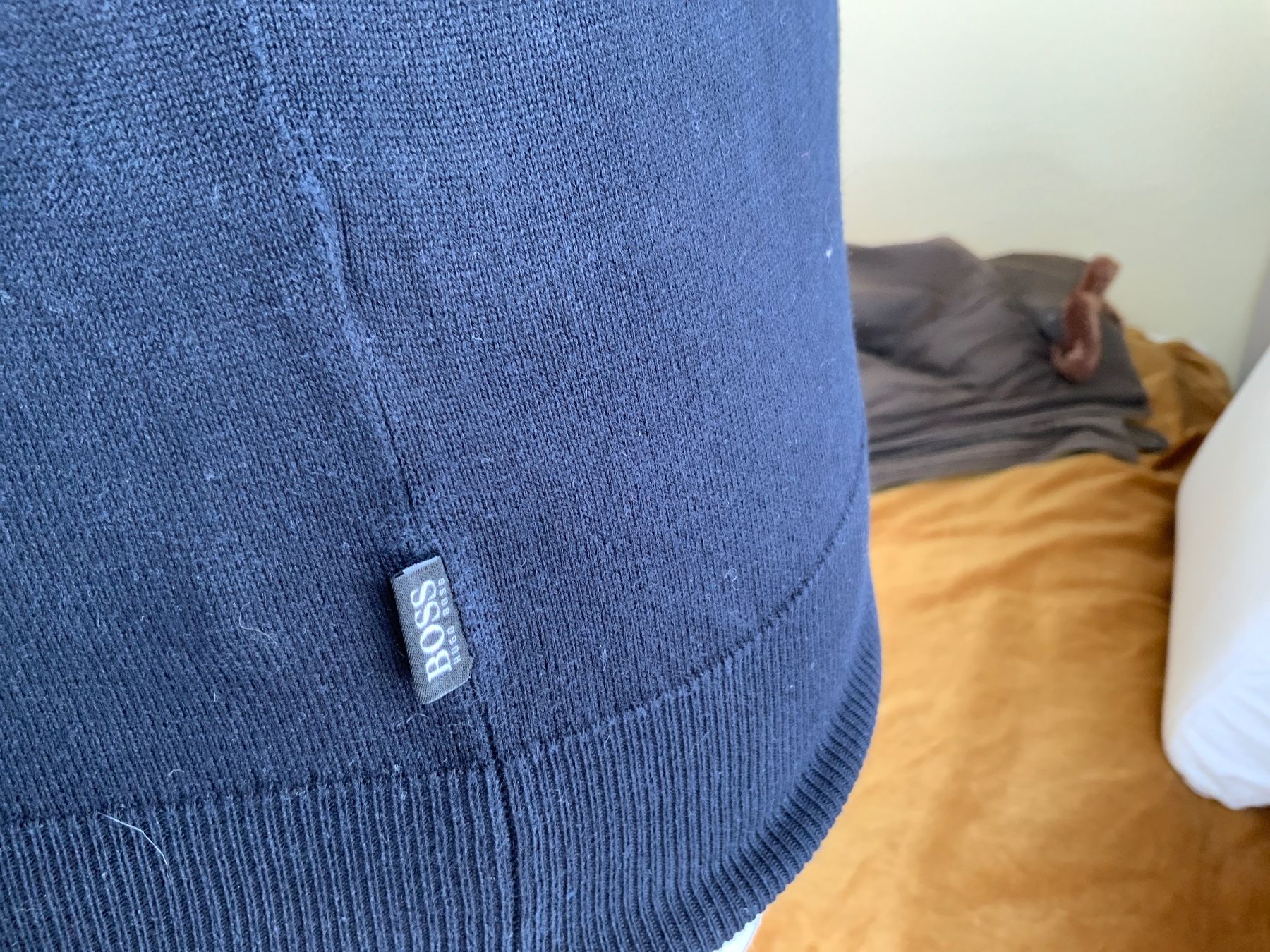 Pullover & Sweatshirts: Boss herren pulli gr s – Gebraucht aus Langnau am Albis von Judithsebi 3