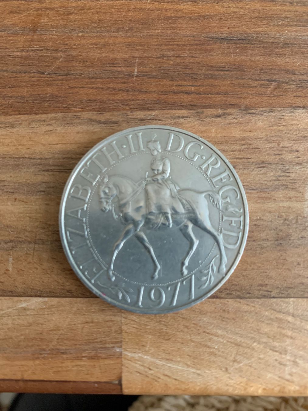 Toutes les monnaies: Queen Elisabeth 1977 England – D'occasion à Winterthur par sommer_2019 2