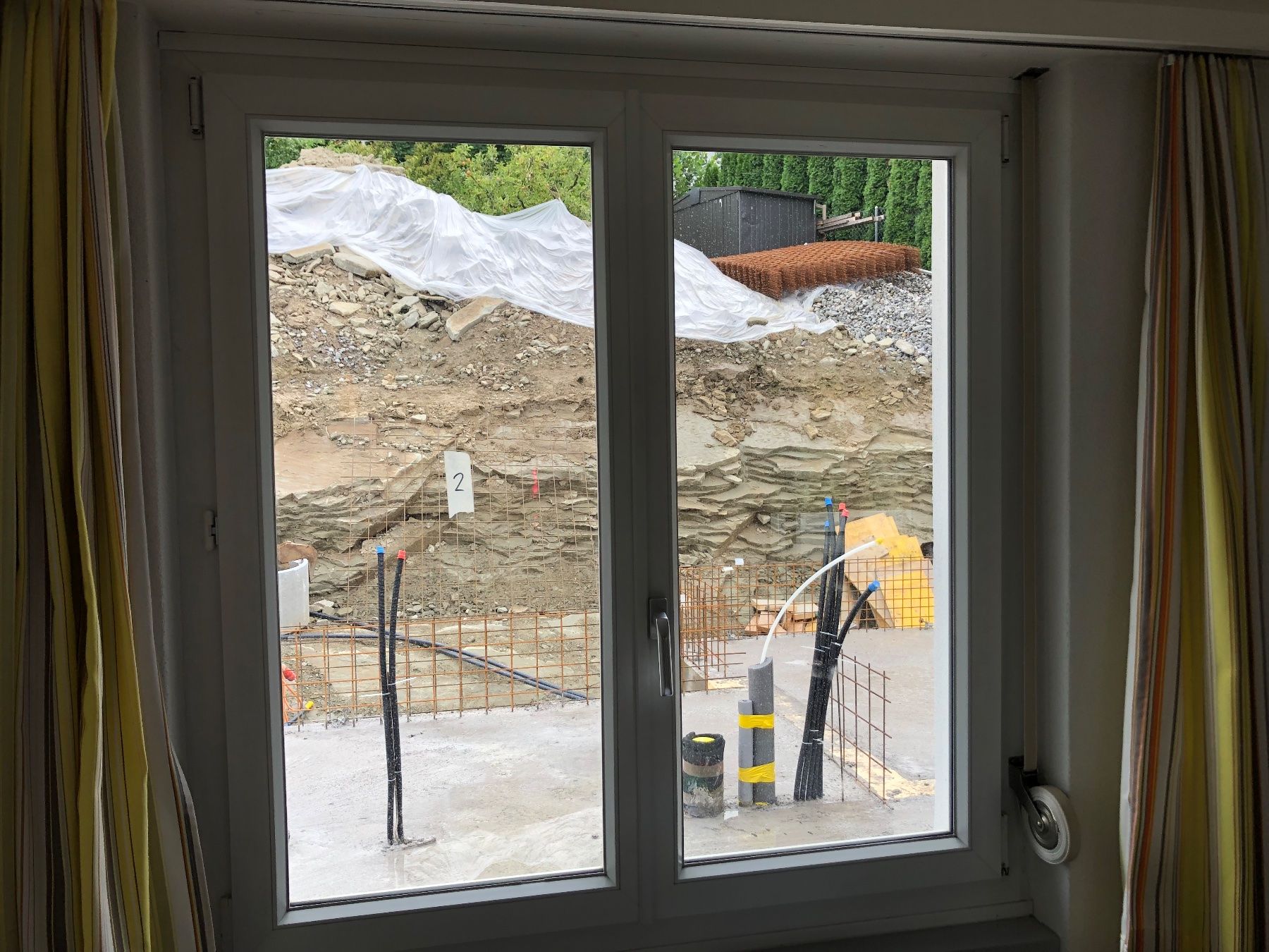 Fenster: Fenster mit 2 Flügel aus Kuststoff – Gebraucht aus Ebikon von Maximal11