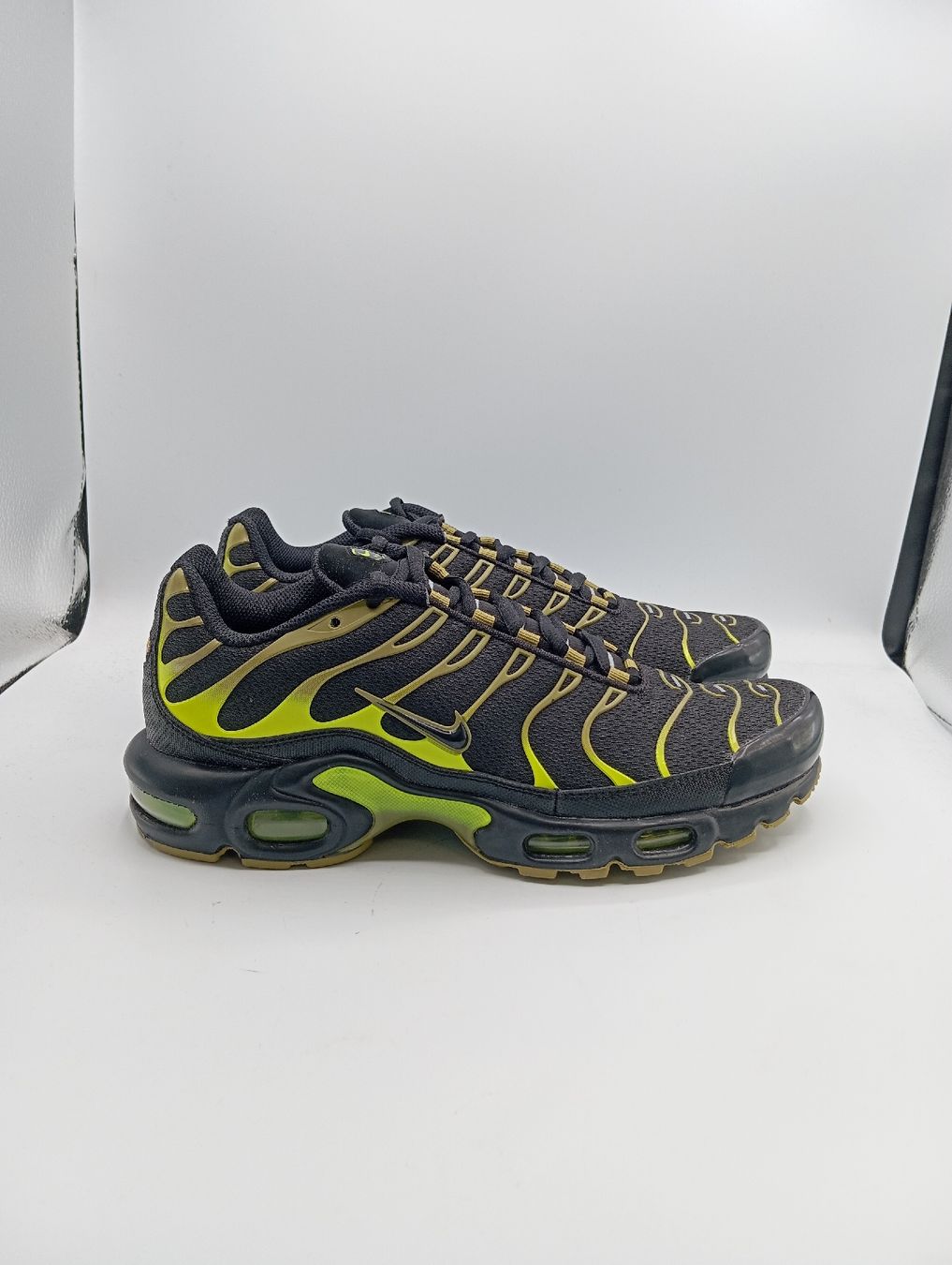 Nike Scarpe da uomo: Nike Air Max Plus (EU41) – Nuovo e nell'imballaggio originale da Schaffhausen venduto da outlez