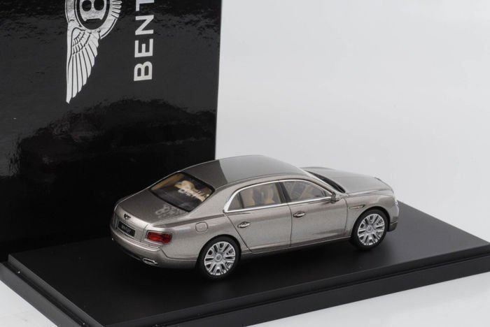 Kyosho Modellautos: Bentley Flying Spur W12 – Neu und originalverpackt aus Flawil von Imperiosud 4