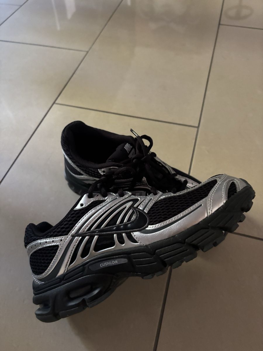 Nike Scarpe da donna: Nike Air Max MOTO 2K – Nuovo (secondo la descrizione) da Sutz venduto da charis1411 1