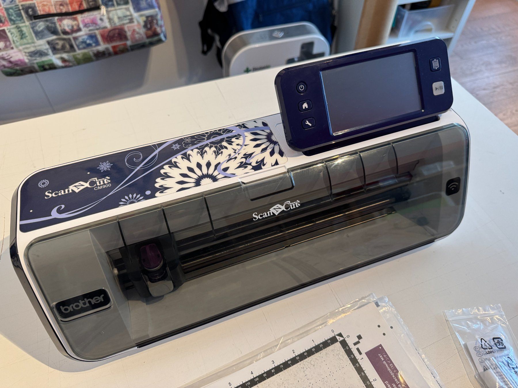 Tutte le macchine: Brother ScanNCut CM900 Schneideplotter mit Zubehör – Nuovo (secondo la descrizione) da Dänikon ZH venduto da are_fz7m 3
